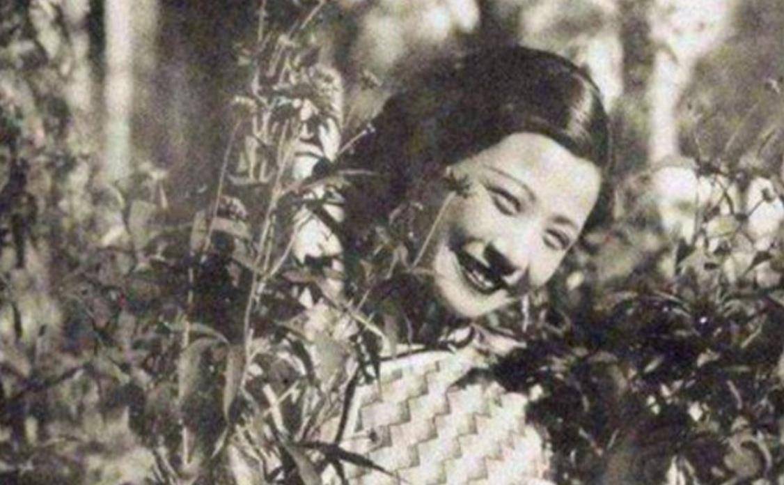 交际花谈雪卿:未婚先孕惨遭抛弃,生下一女儿家喻户晓_陈度_钢笔_上海