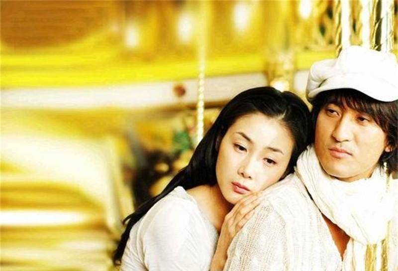 工地失忆因此这样狗血的剧情也让观众哭得死去活来,被剧情感动得一塌