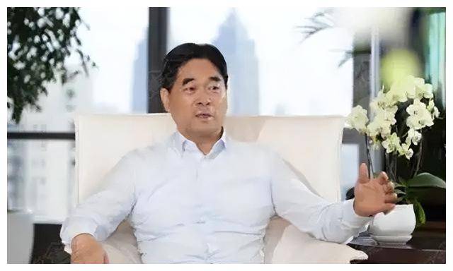 王振华的"双面人生":员工买房一律九折,二十年前就有婚外情