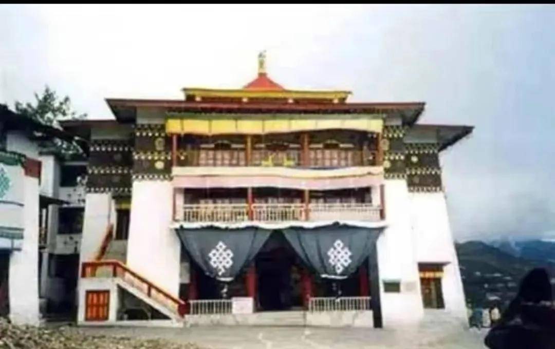 达旺寺1913年,英国和东方大国,东方大国西藏在英属印度西拉姆召开关于