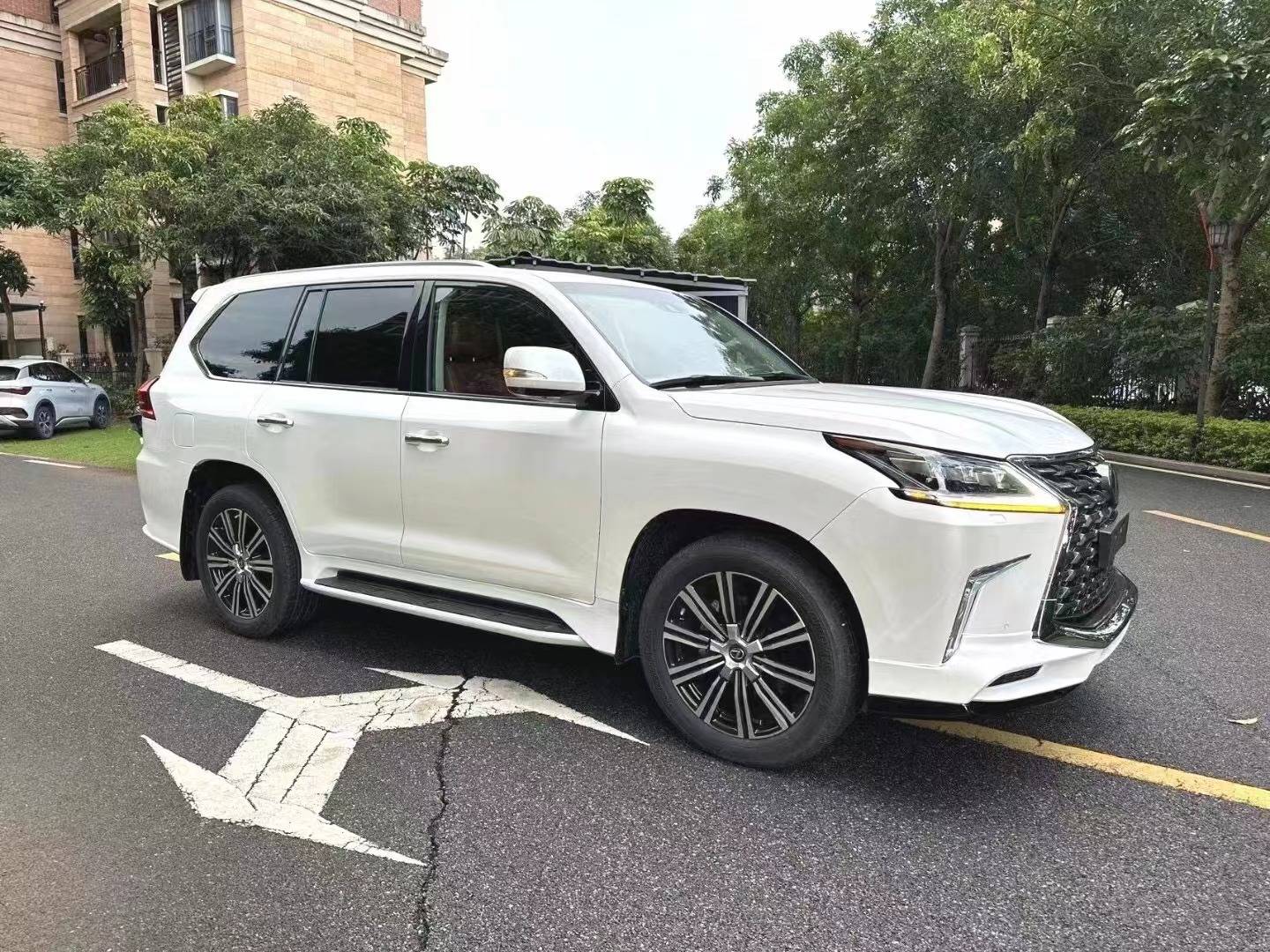 强大 越野性能《终极版》雷克萨斯lx570 s【6x万】万巅峰之选的极致