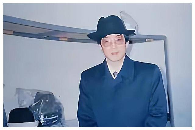 不过,这种无聊又无聊的老师生活,李真是真的不喜欢.