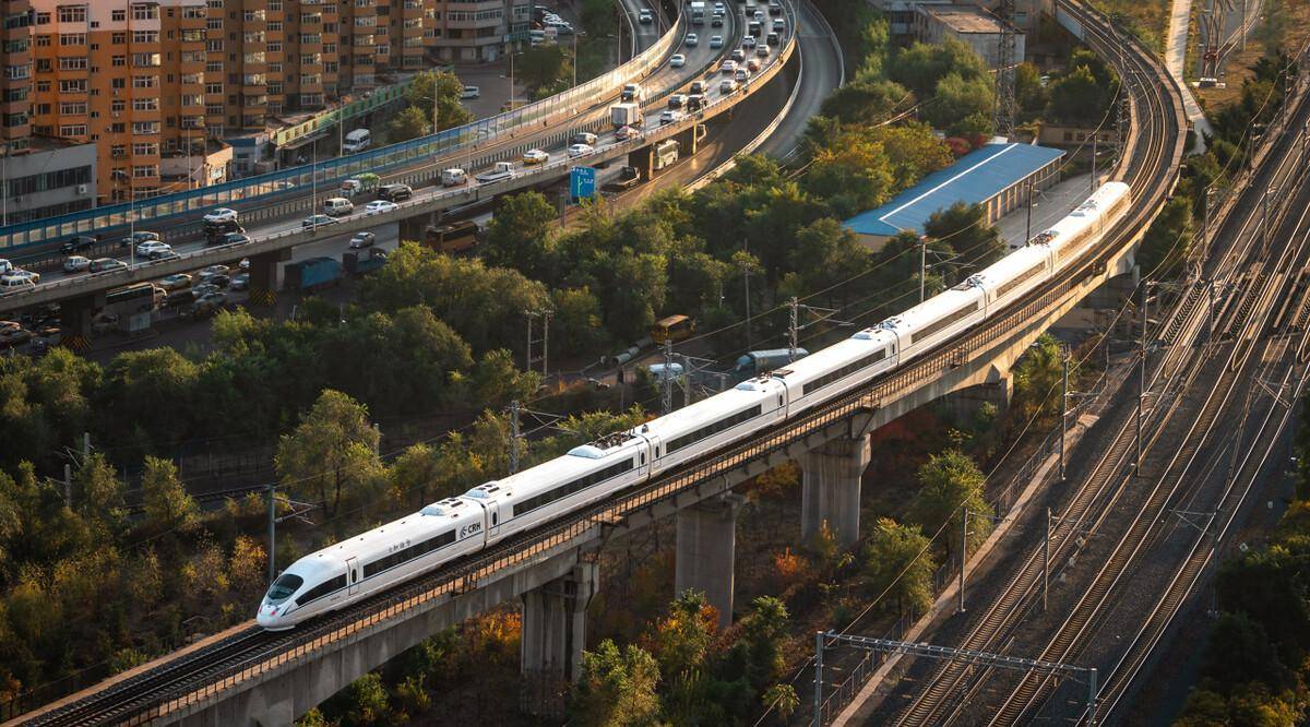 贵州巡抚奏请兴筑贵渝铁路,但是最终因为种种原因而流产