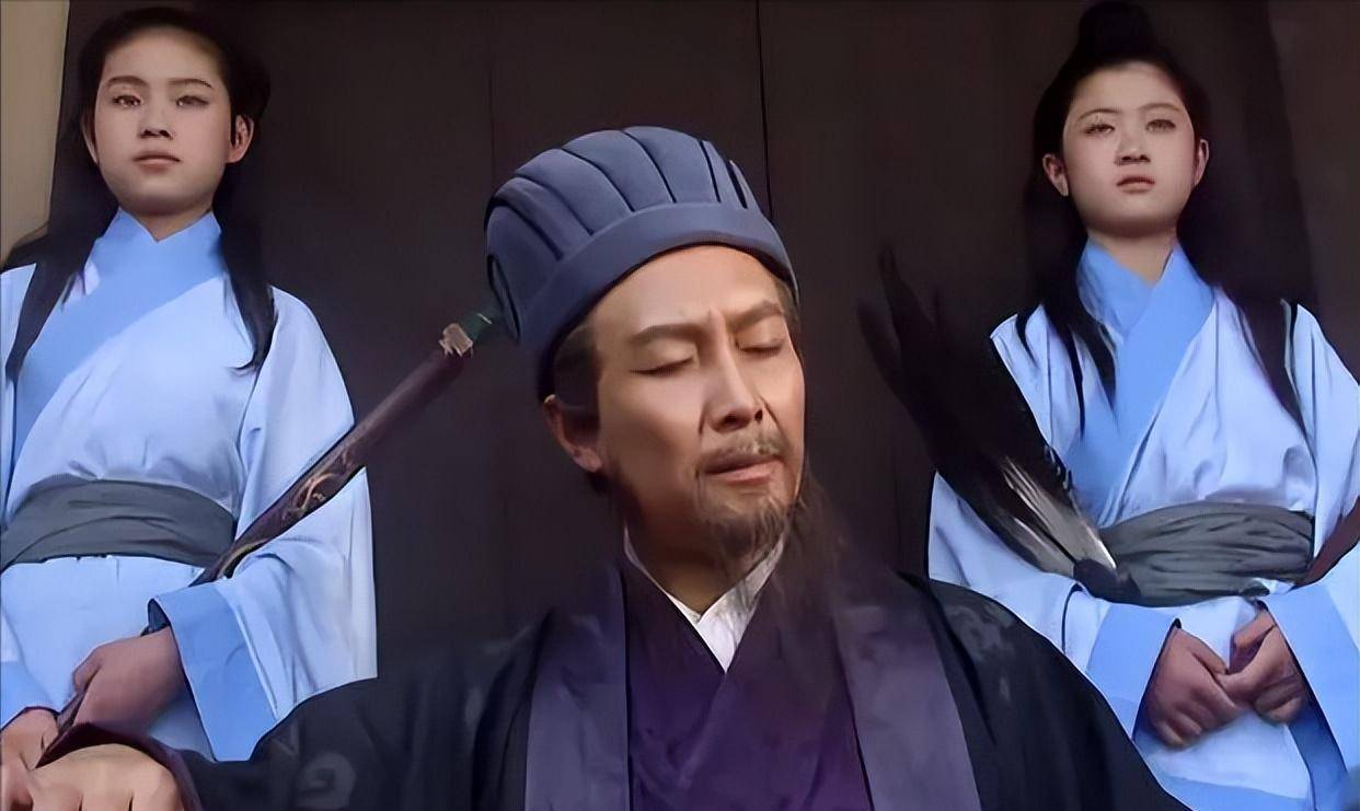 城楼上这两个书童,是整场空城计最大的疑点_诸葛亮_马谡_大军