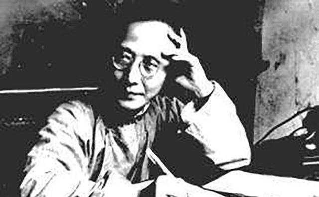 不谈郭沫若的人品,为人之道,其文学成就有多高?