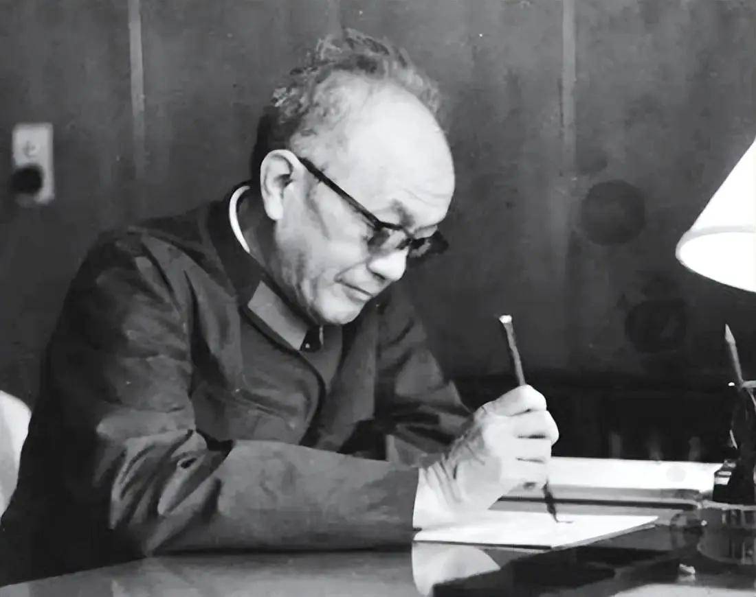 九起九落,这位红军政委如何书写传奇人生?