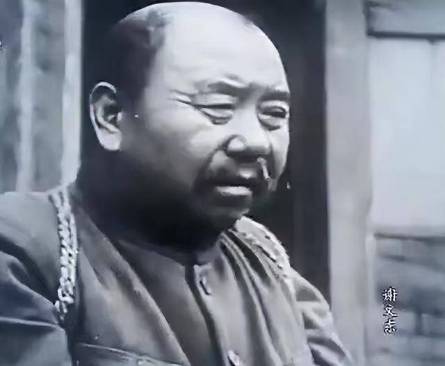 1946年,匪首谢文东被捕时负隅顽抗,为何最后却因一台摄像机投降