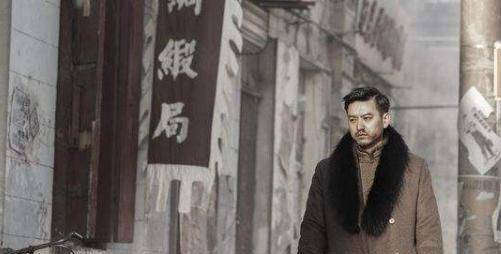汪恩甲抛弃怀孕的萧红,杳无音信后娶妻生子,但他心中始终有萧红