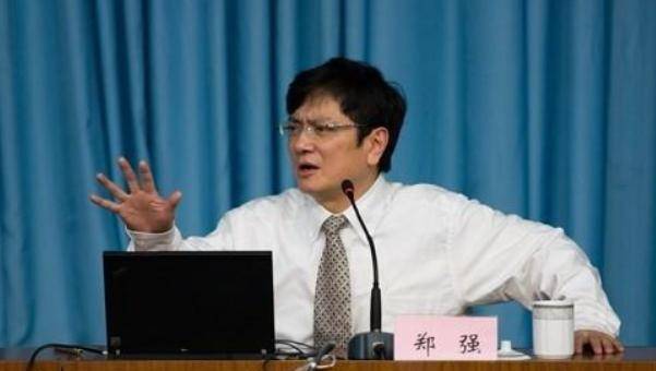 浙大教授郑强:空姐在天上端茶倒水,有必要限定研究生学历么?