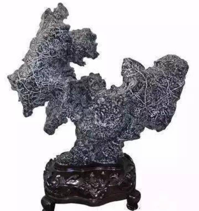 银川一小伙花150元收购一颗奇石,4年后,奇石价格飙涨至9600万_石头