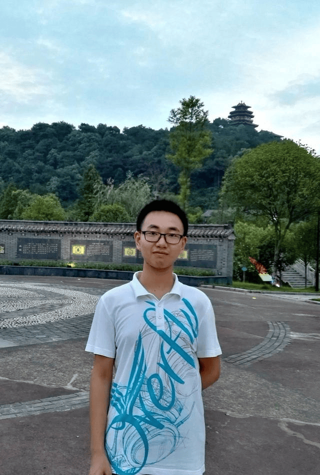 原创他是江西高考状元,中考也是状元,最终选择北大的光华管理学院