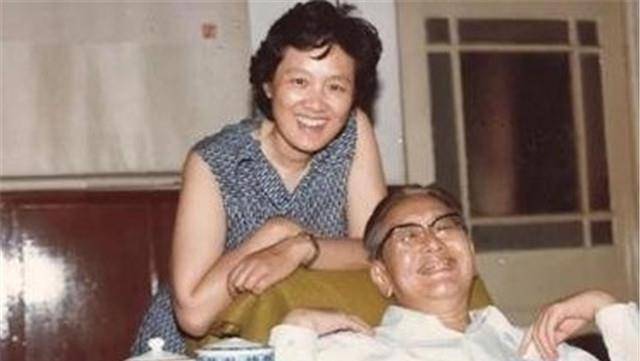 乔松都:父亲乔冠华被免职之后!