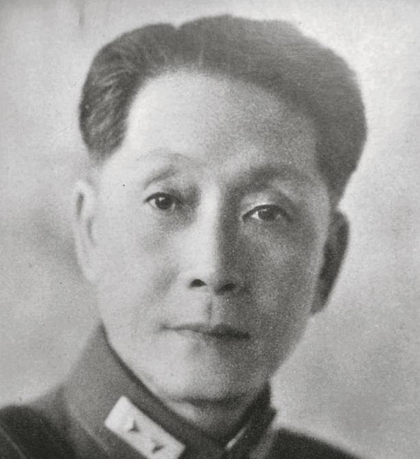 "钱学森夫人"蒋英葬礼,党旗盖身,许多学生前来送别恩师