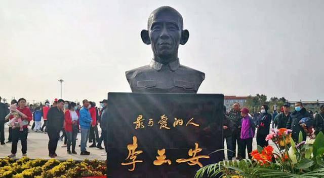 1990年,李玉安送子当兵遭拒,无奈去找老部队:我是40年前的烈士