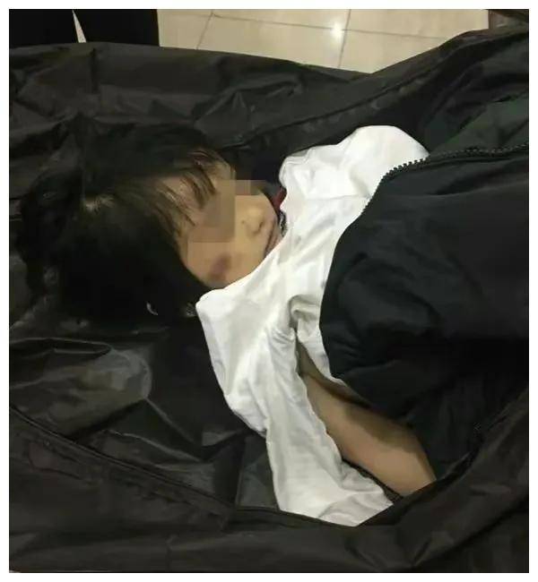 蒙自五中女孩死亡事件图片