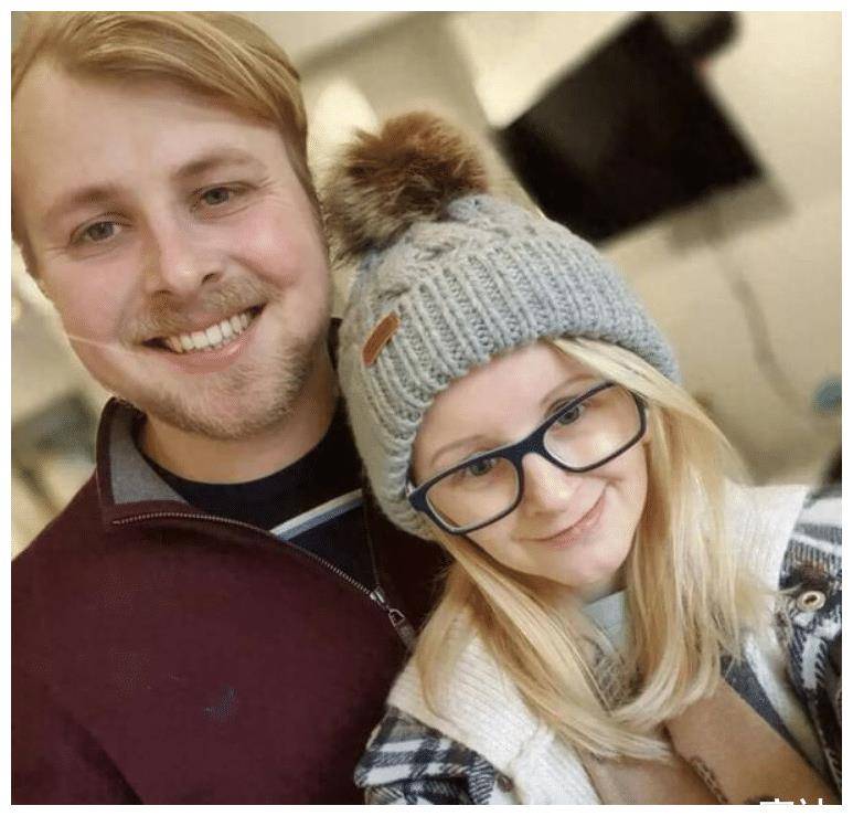 林赛·阿什顿_乔恩_生活