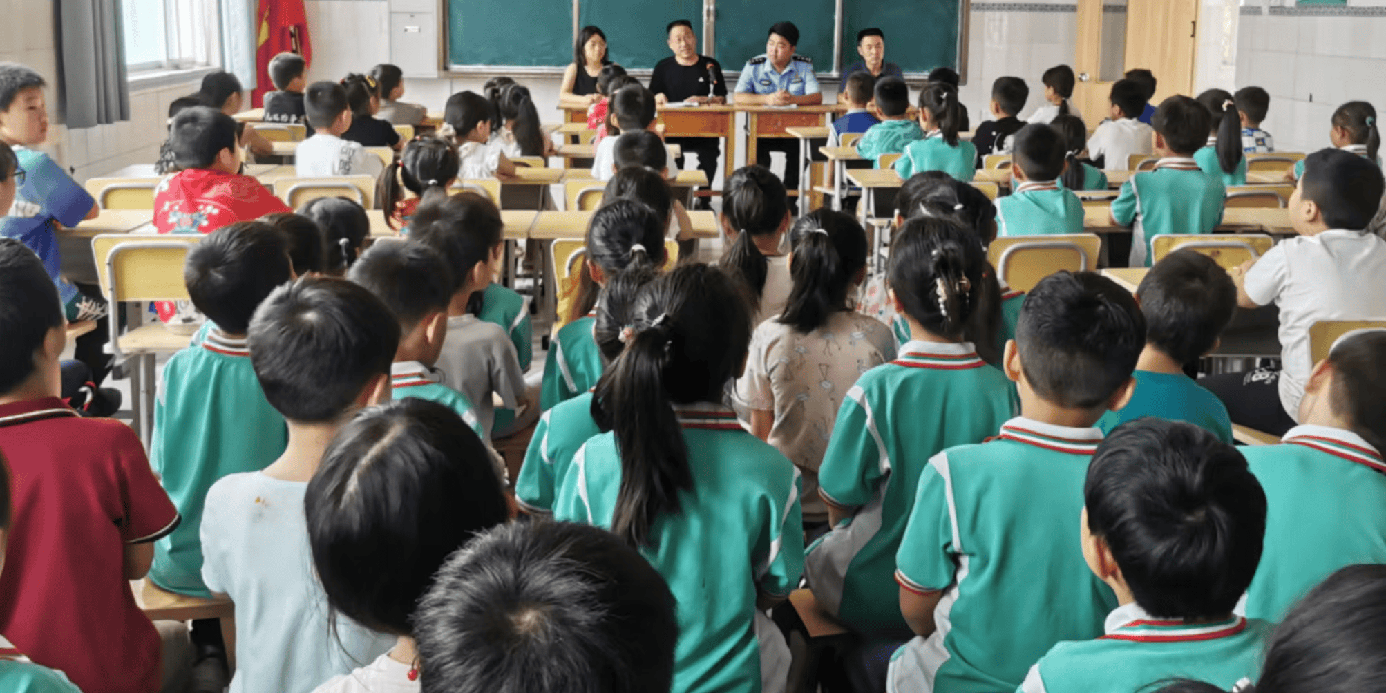 沂水县圈里乡开展防暴力入侵应急演练活动