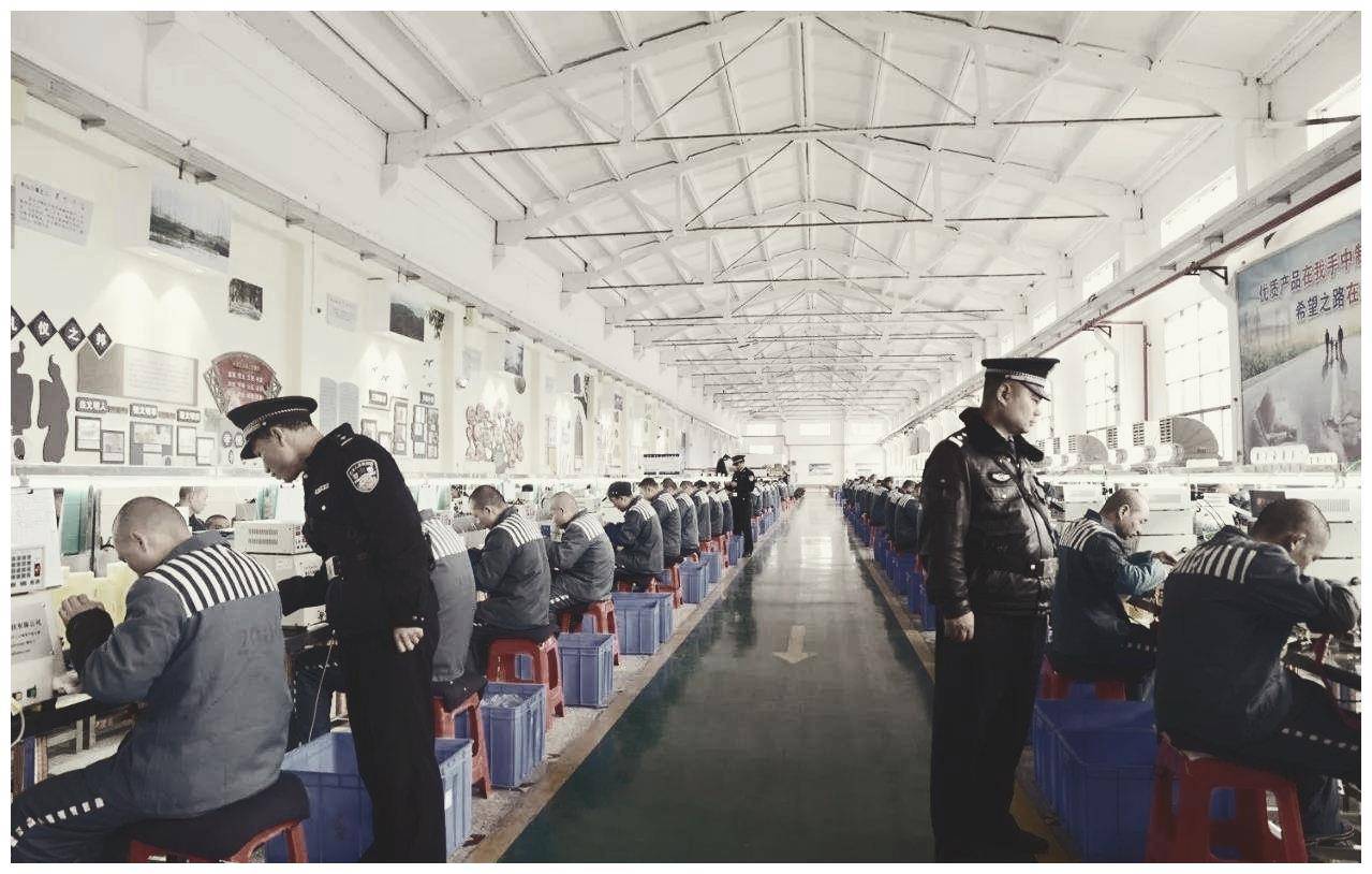 四川33岁犯人偷零件被发现,狱警表示十分支持,4年后,法院为其减刑
