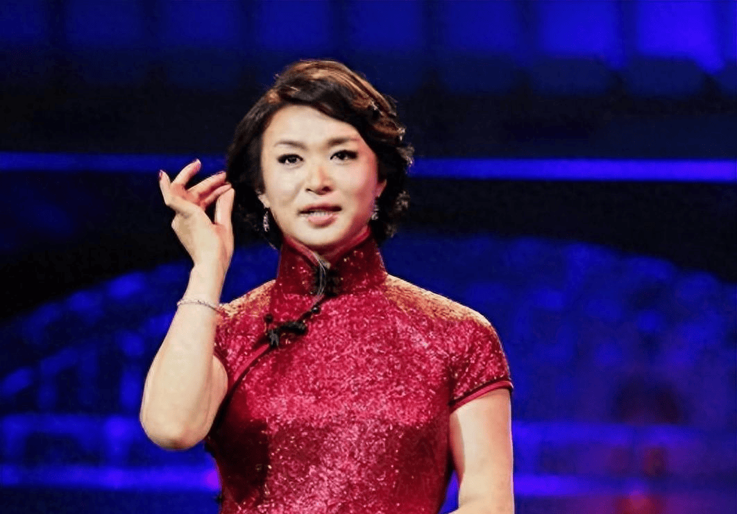 在《金星秀》等访谈节目中,她经常以犀利的言辞直指明星嘉宾的痛点