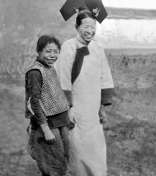 这才是清朝女子的真实发型,你真的知道吗?别再被电视剧骗了