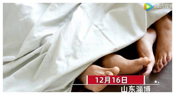 妻子趁娃上课出轨开房,丈夫撞见崩溃