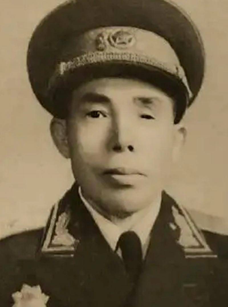 他曾担任浙江省军区副司令,1969年被批评后下放劳动,活到103岁