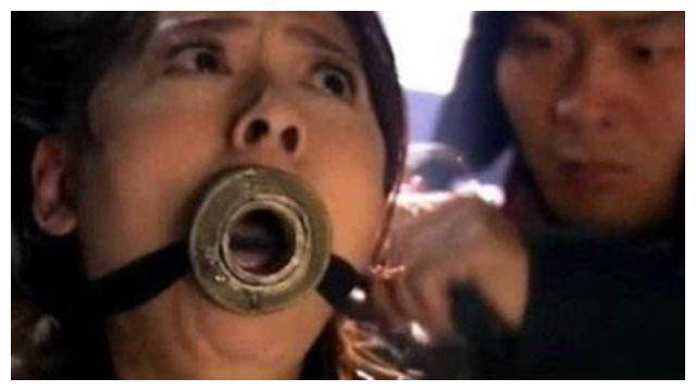 汉代孔安国在介绍宫刑时说:"宫,淫刑也,男子割势,女人幽闭,次死之刑.