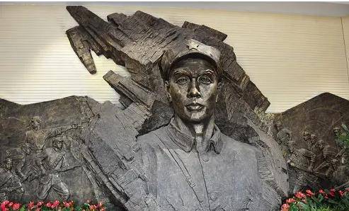 烈士董振堂:血战高台,死后被割头示众,次子91岁找到其头颅下落