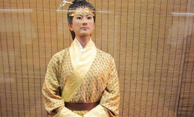千年睡美人马王堆女尸,照片很恐怖,为何报道却说"栩栩如生"?