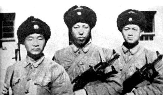 抗美援朝时期,我军所使用的三三制战术是怎么运用的?