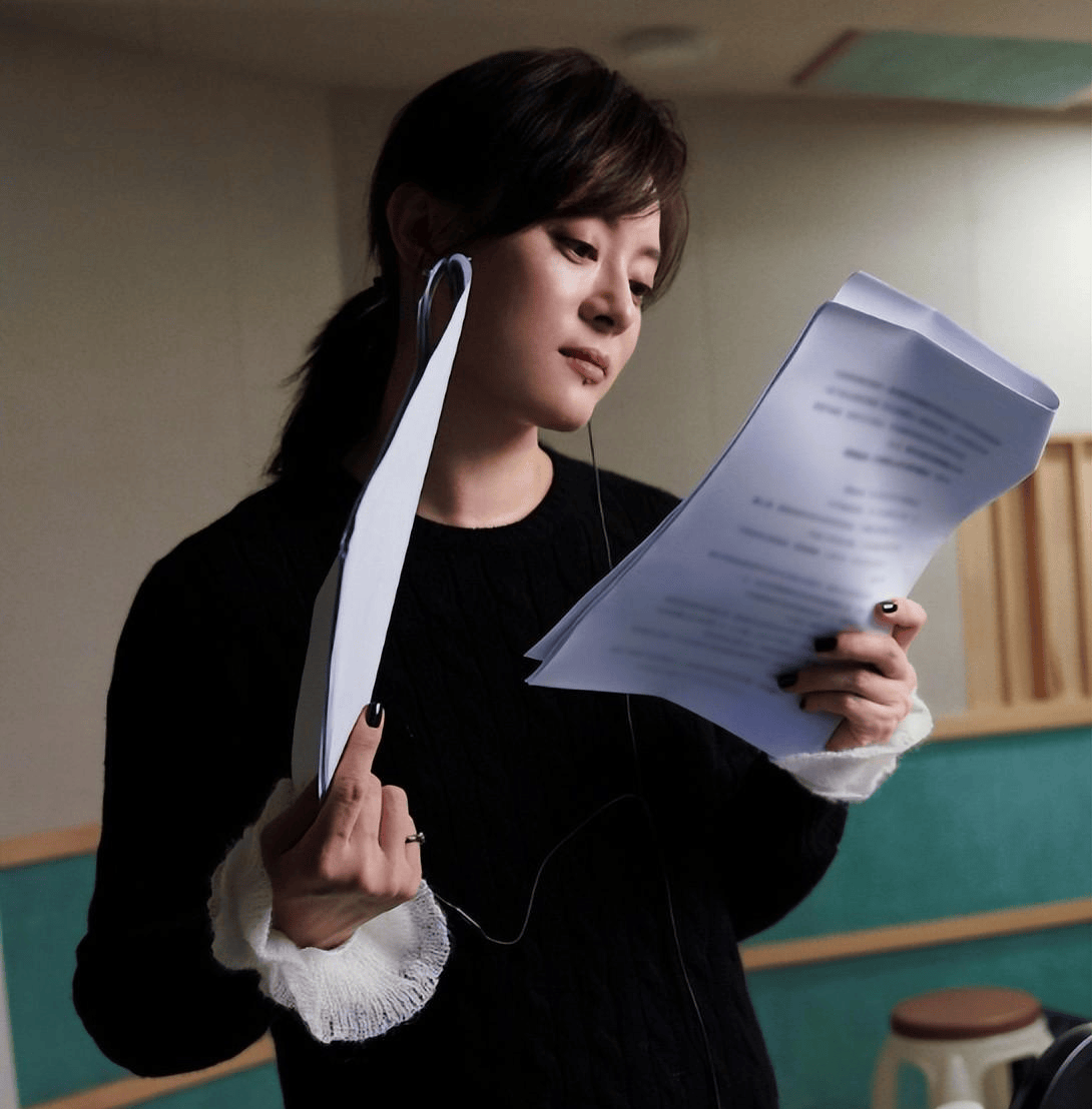 工作照曝光,凶相变福相,甩打针脸几条街_状态_头发_作品