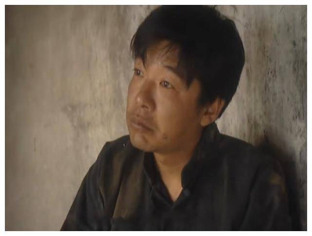 追凶五十年:凶手杀害2名女孩后逃避追捕装傻50年,临死才被认出