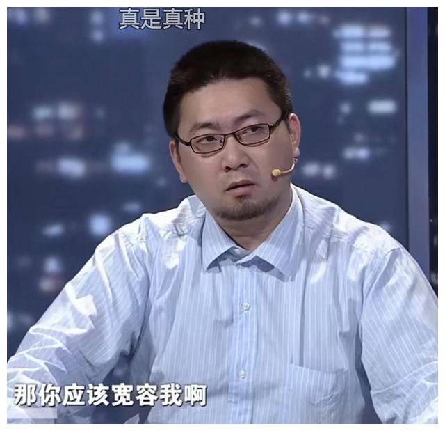 男子泼油漆逼父母帮忙还债,调解员一席话,他冲上台想扇其巴掌_唐睿_林