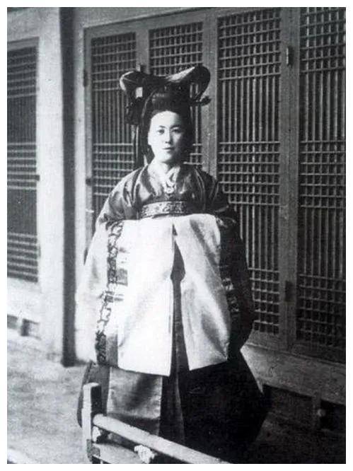 袁世凯大姨太沈夫人,青楼出身,却深得袁世凯喜爱