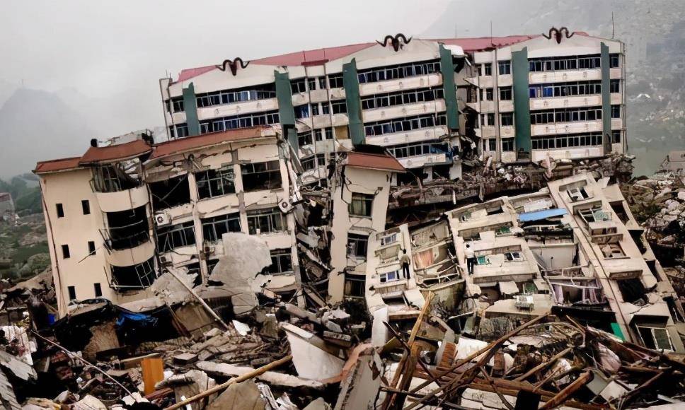 华强北赛格地震图片