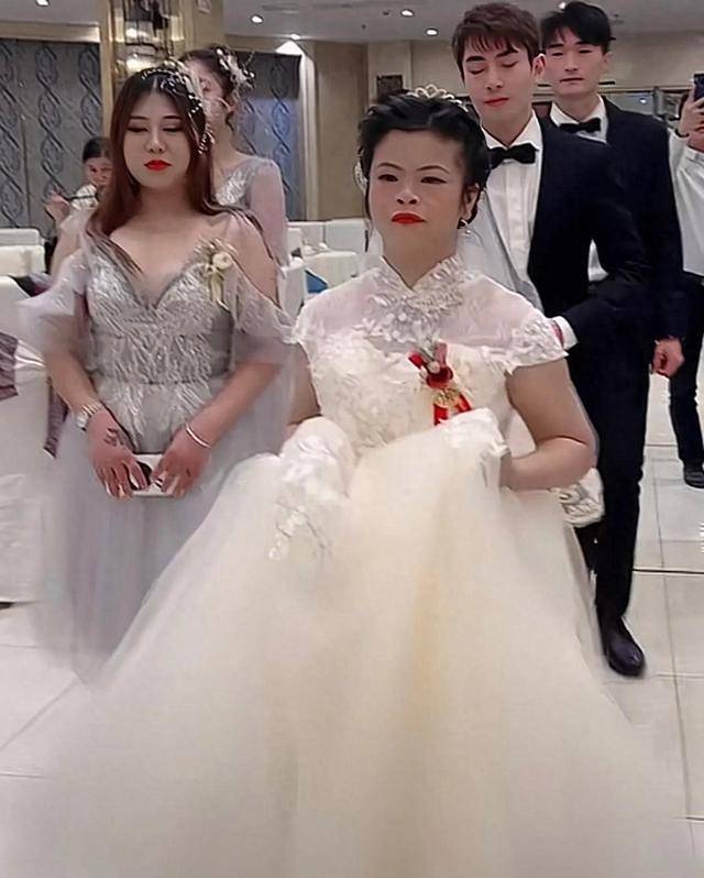 回顾四川琼姐到处流浪的智障女嫁入豪门,是一场骗局还是咸鱼翻身