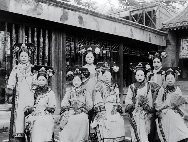古代秀女对比,为何只有清朝秀女很丑?揭秘清朝选秀背后的潜规则