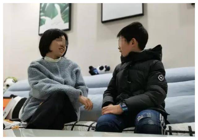 儿子遇校园霸凌,被群殴辱骂,掏裤子, 母亲上演"反霸凌教科书"