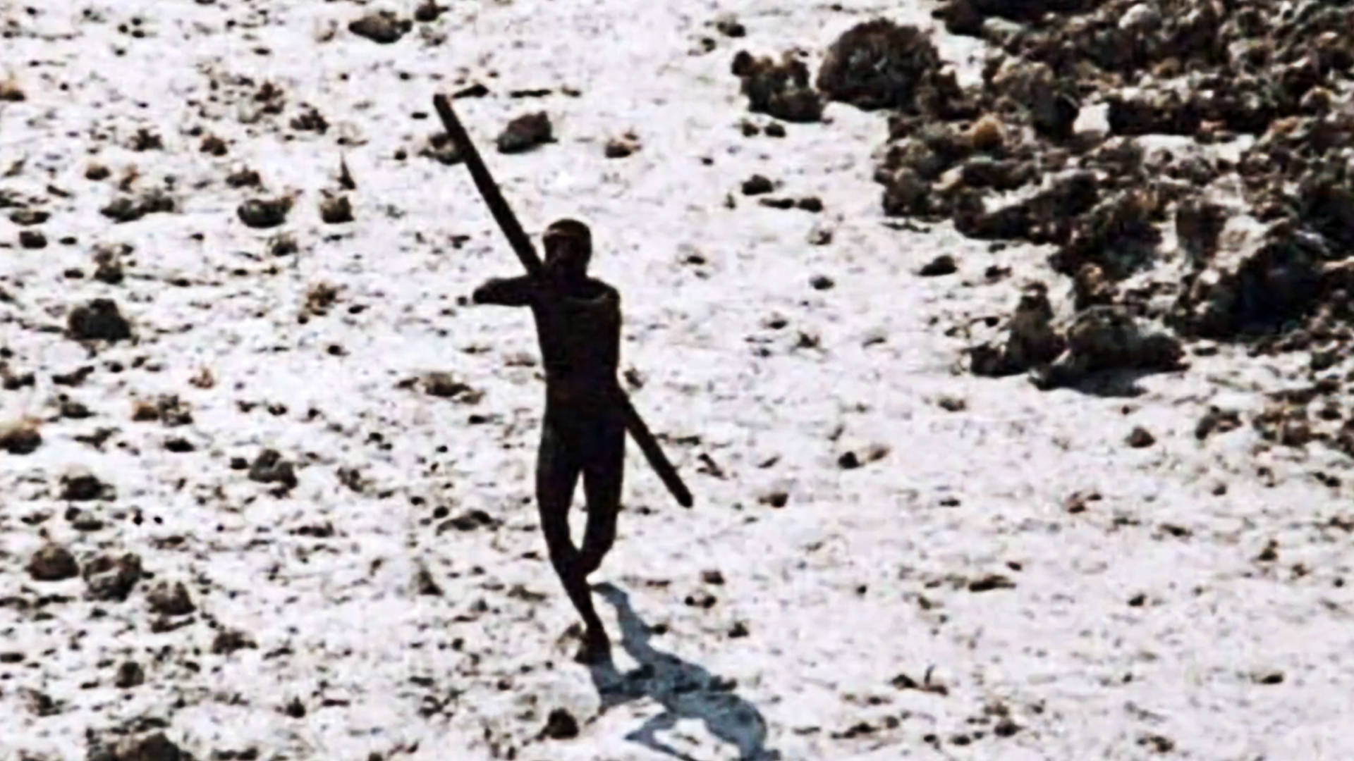 神秘北哨兵岛:原始部落的最后栖息地