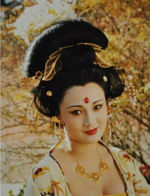 杨玉环为啥独爱吃荔枝?如今科学揭开真相,难怪被李隆基宠爱16年