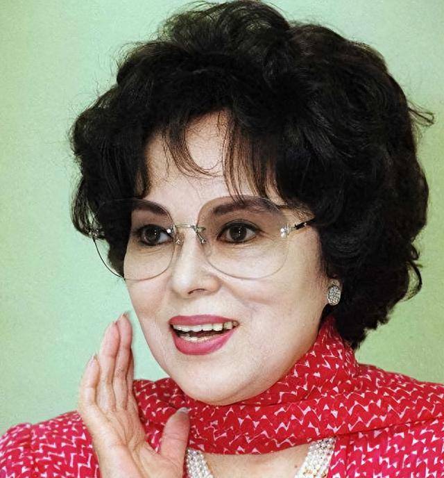 歌星李香兰担当汉奸,判处死刑前爆出一秘密,当庭无罪释放