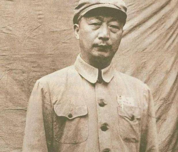 此人是林帅爱将,做了什么事情,林帅大发雷霆还要将他撤职_黄永胜_司令员_香港