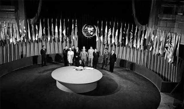 1971年中国恢复联合国席位:美国拉拢欧洲投反对票,不想就一个反对