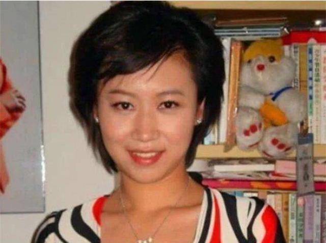 魏笑离世已12年,40岁丈夫孤身一人,住在为亡妻亲自装修的婚房!