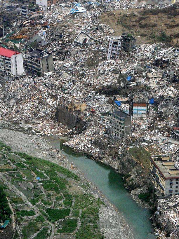 2021年汶川大地震图片