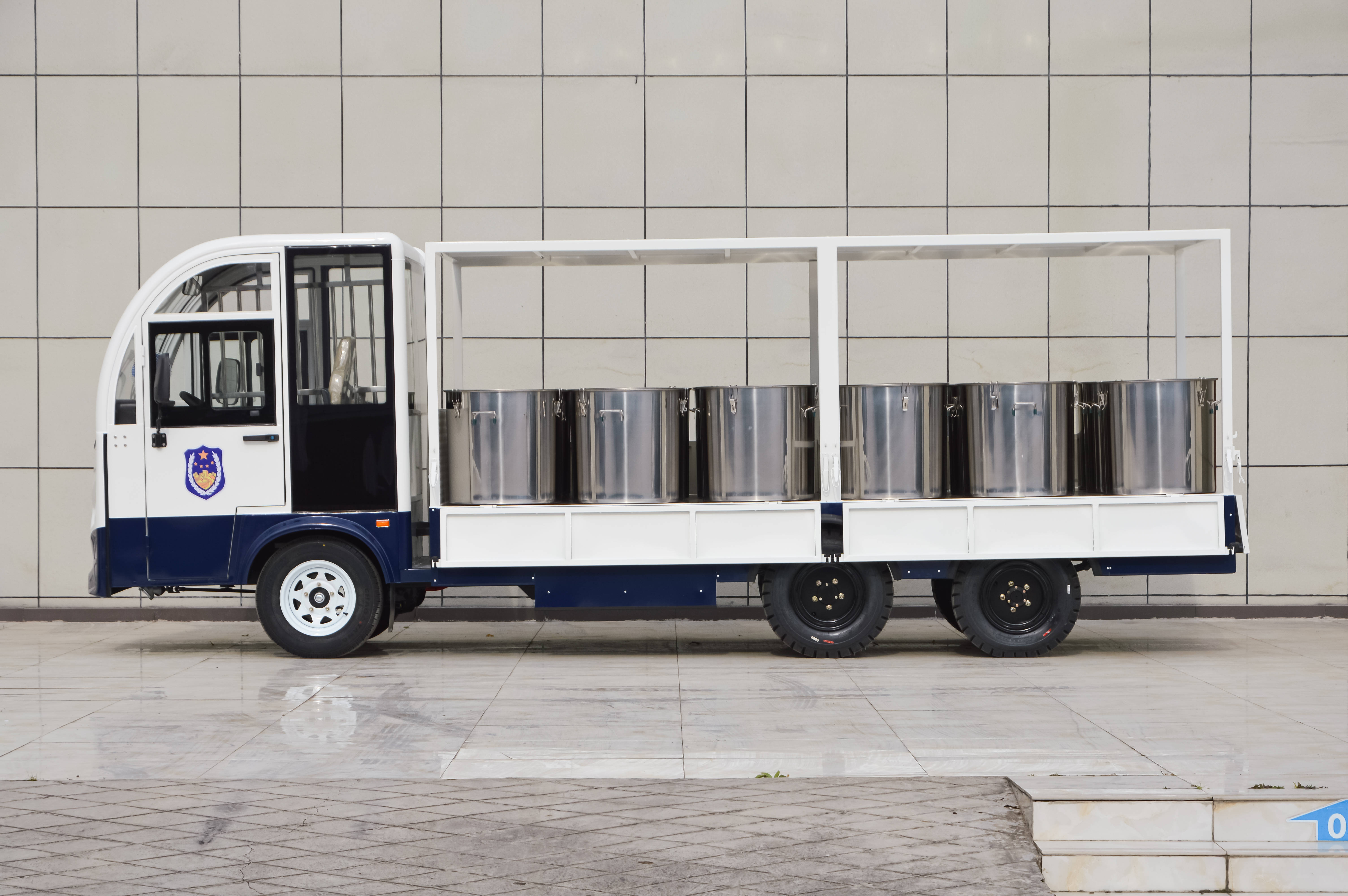 电动送餐车入驻监狱,罪犯配餐效率迎来大提升