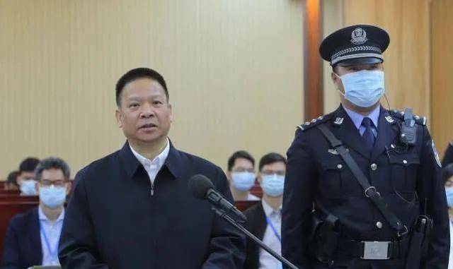 许超凡是谁?他如何迷失自己?结局如何?