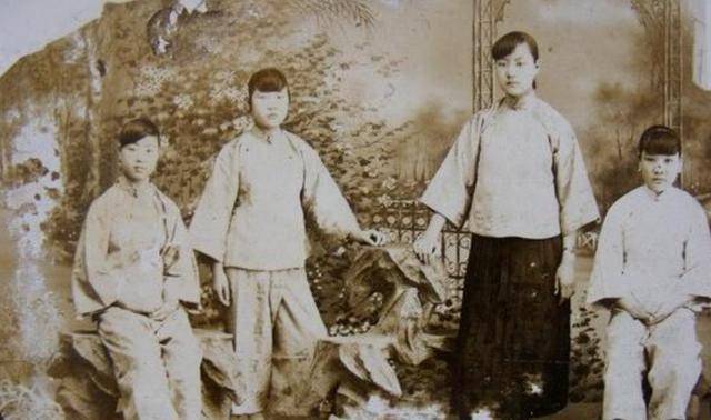 民国妓女白兰花,一嫁首富子二嫁孔家长子,无儿无女却晚景极好