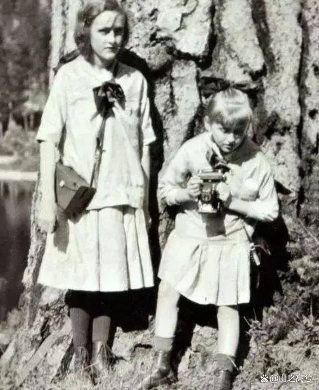 世界第一宅女胡格特:继承父亲3亿美元遗产,躲在家里80年不出门_高尔_威廉_娃娃