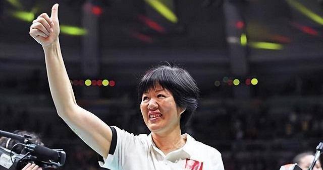 女排天才张锦文:因抢花洒被国家队开除,郎平:有我在就